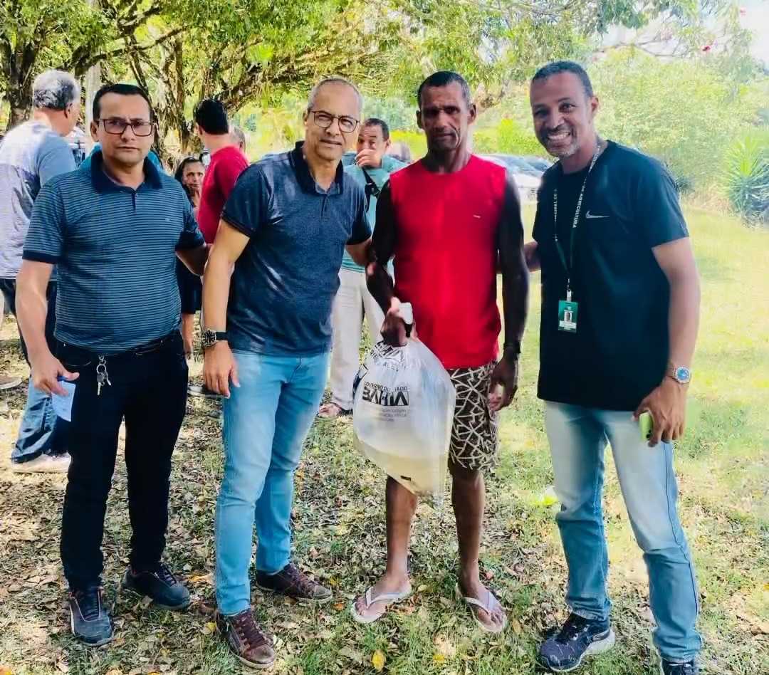 Camacã: Prefeitura entrega 30 mil alevinos da espécie Tambaqui e Tilápia para agricultores 

